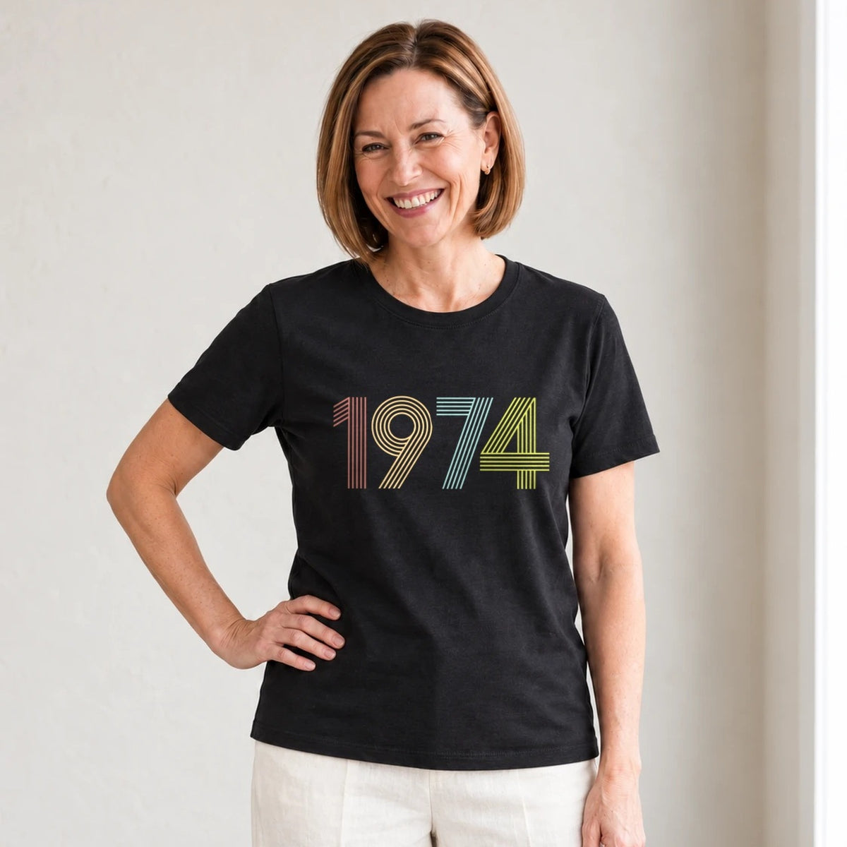 1974 Birth Year Shirt - Retro 52nd Birthday T-Shirt for Women - Black Round Neck