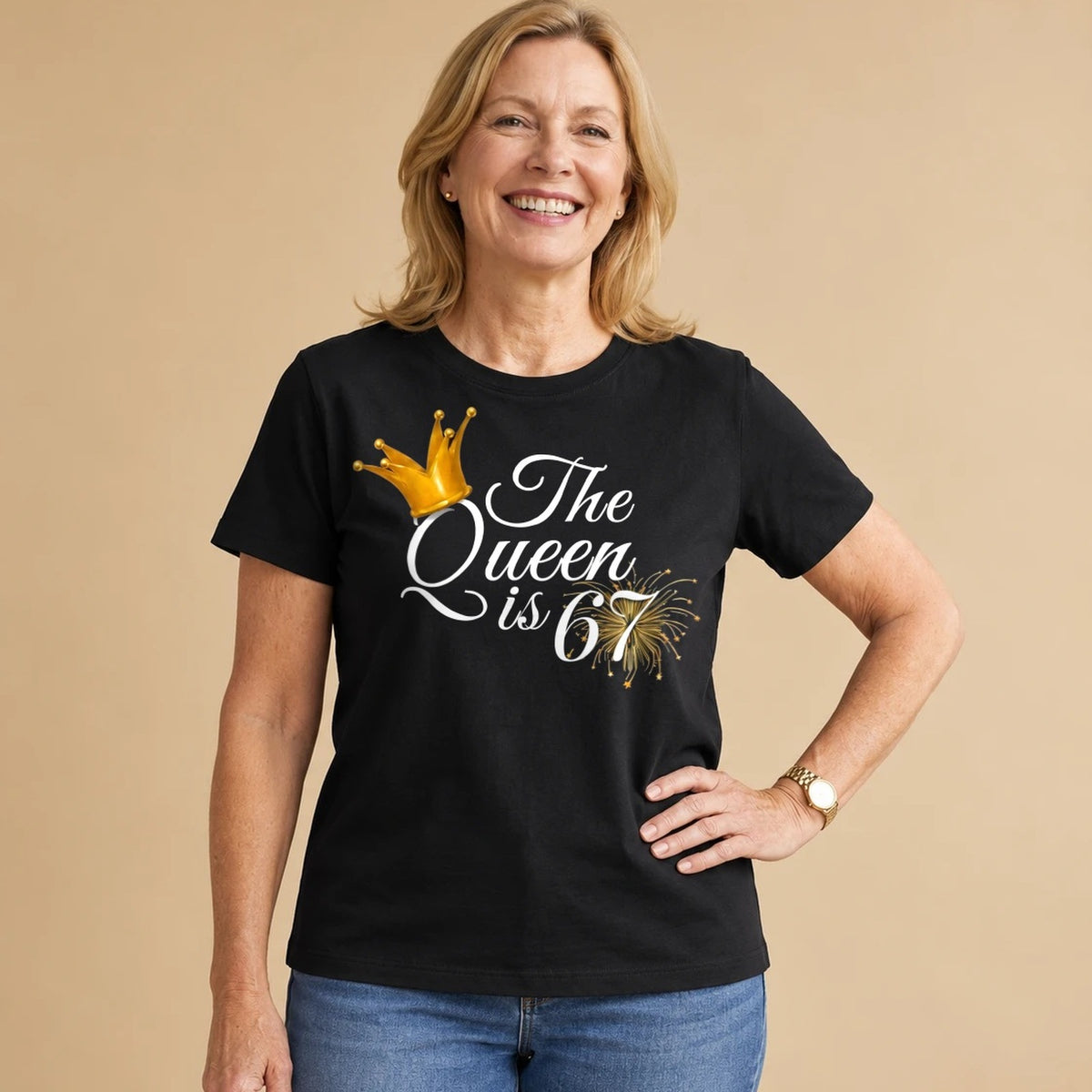 The Queen Is 67 - 67th Birthday Queen T-Shirt for Women - Black Round Neck
