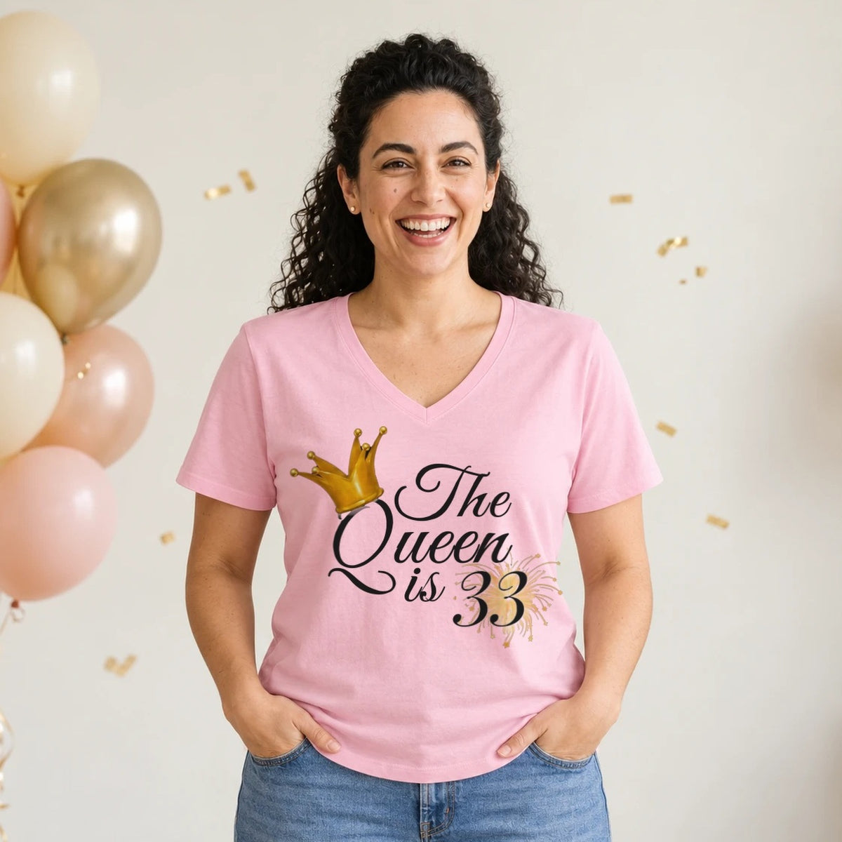 The Queen Is 33 - 33rd Birthday Queen T-Shirt for Women - Blush Pink V-Neck