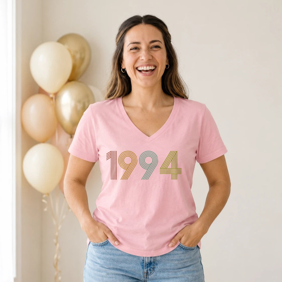 1994 Birth Year Shirt - Retro 32nd Birthday T-Shirt for Women - Pink Round Neck