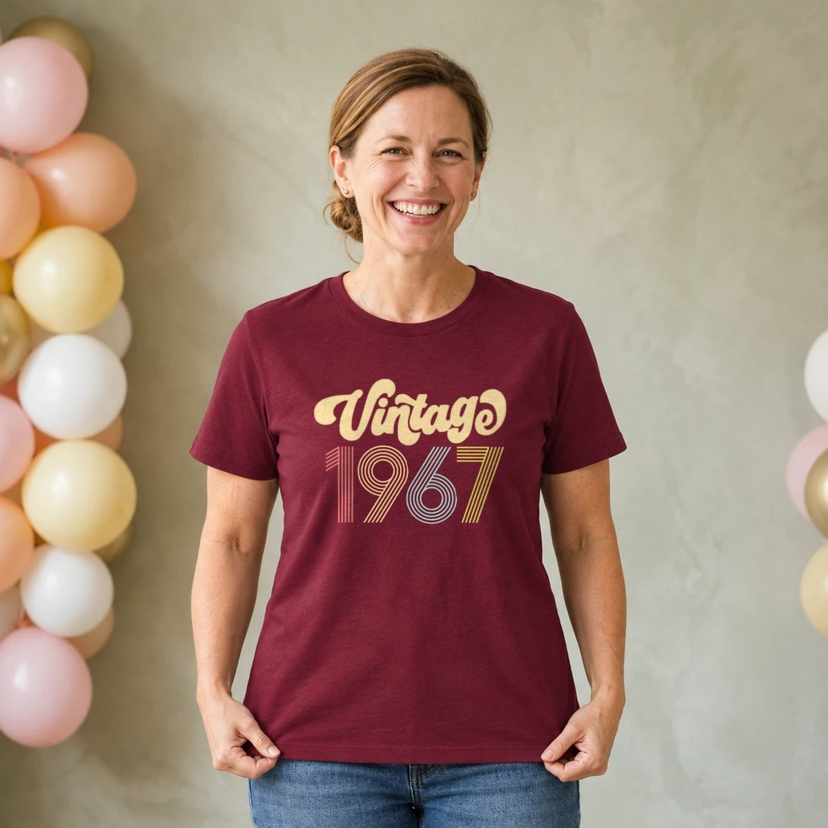Vintage 1967 - Retro 59th Birthday T-Shirt for Women - Burgundy Round Neck