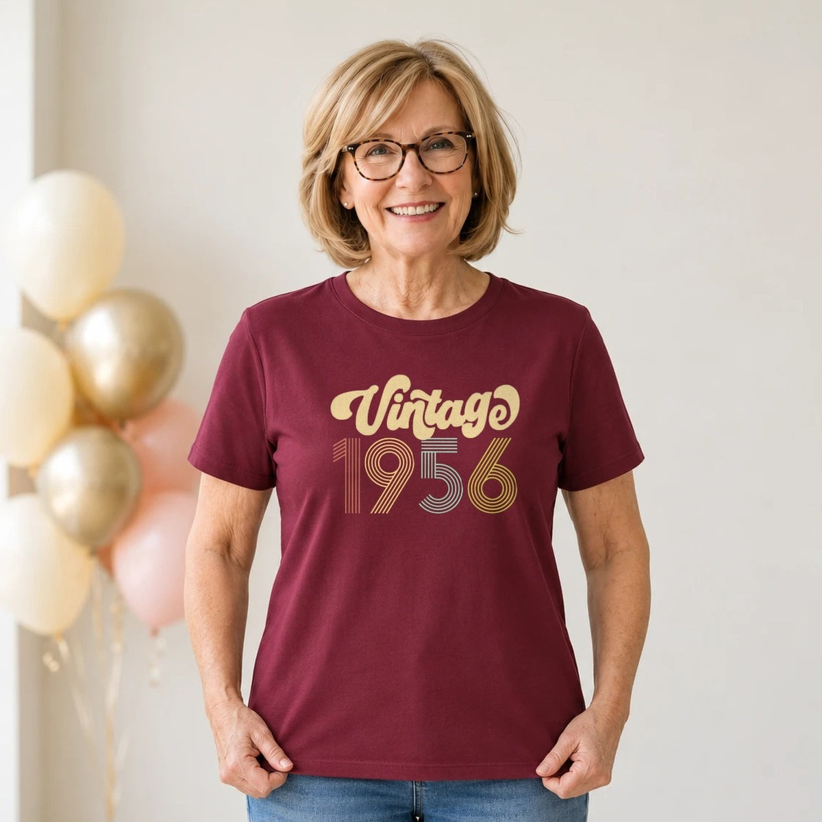 Vintage 1956 - Retro 70th Birthday T-Shirt for Women - Burgundy Round Neck