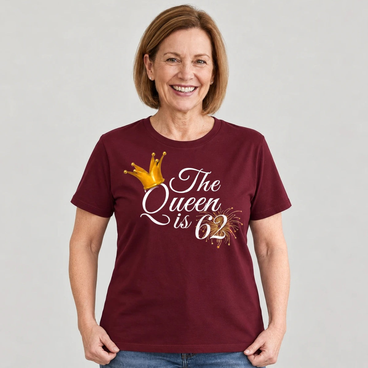 The Queen Is 62 - 62nd Birthday Queen T-Shirt for Women - Burgundy Round Neck