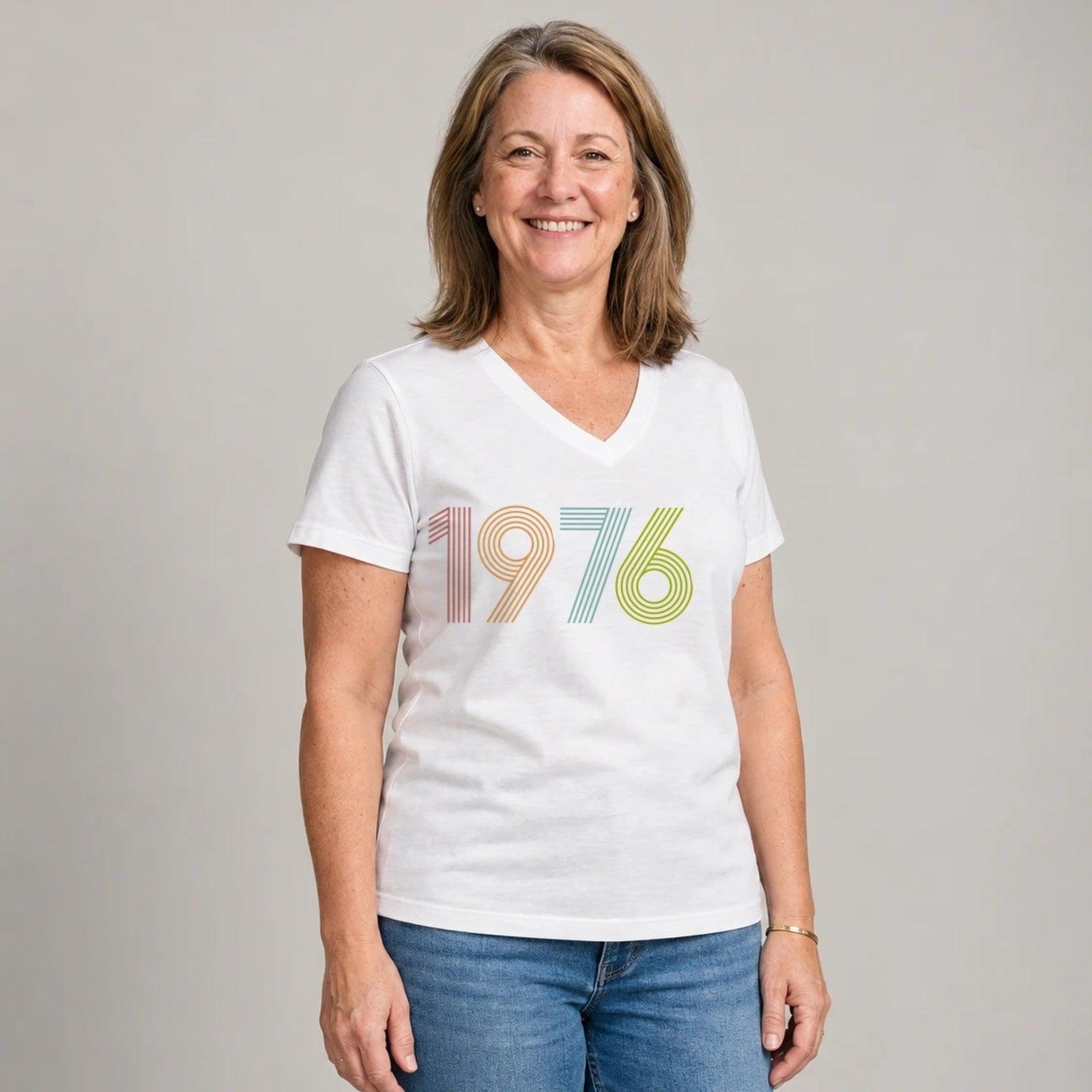 1976 Birth Year Shirt - Retro 50th Birthday T-Shirt for Women - White V-Neck