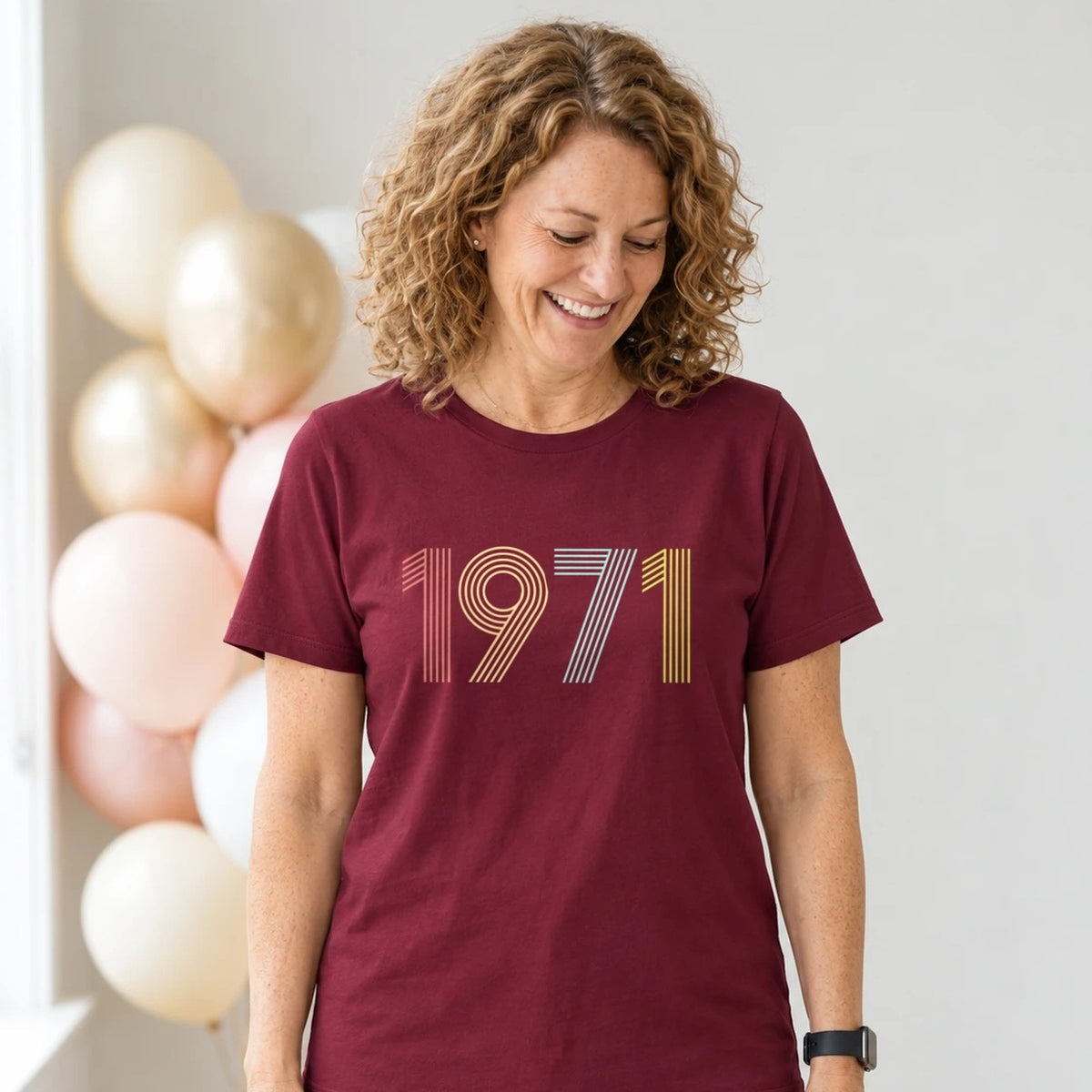 1971 Birth Year Shirt - Retro 55th Birthday T-Shirt for Women - Burgundy Round Neck