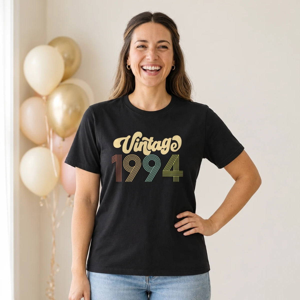 Vintage 1994 - Retro 32nd Birthday T-Shirt for Women - Black Round Neck