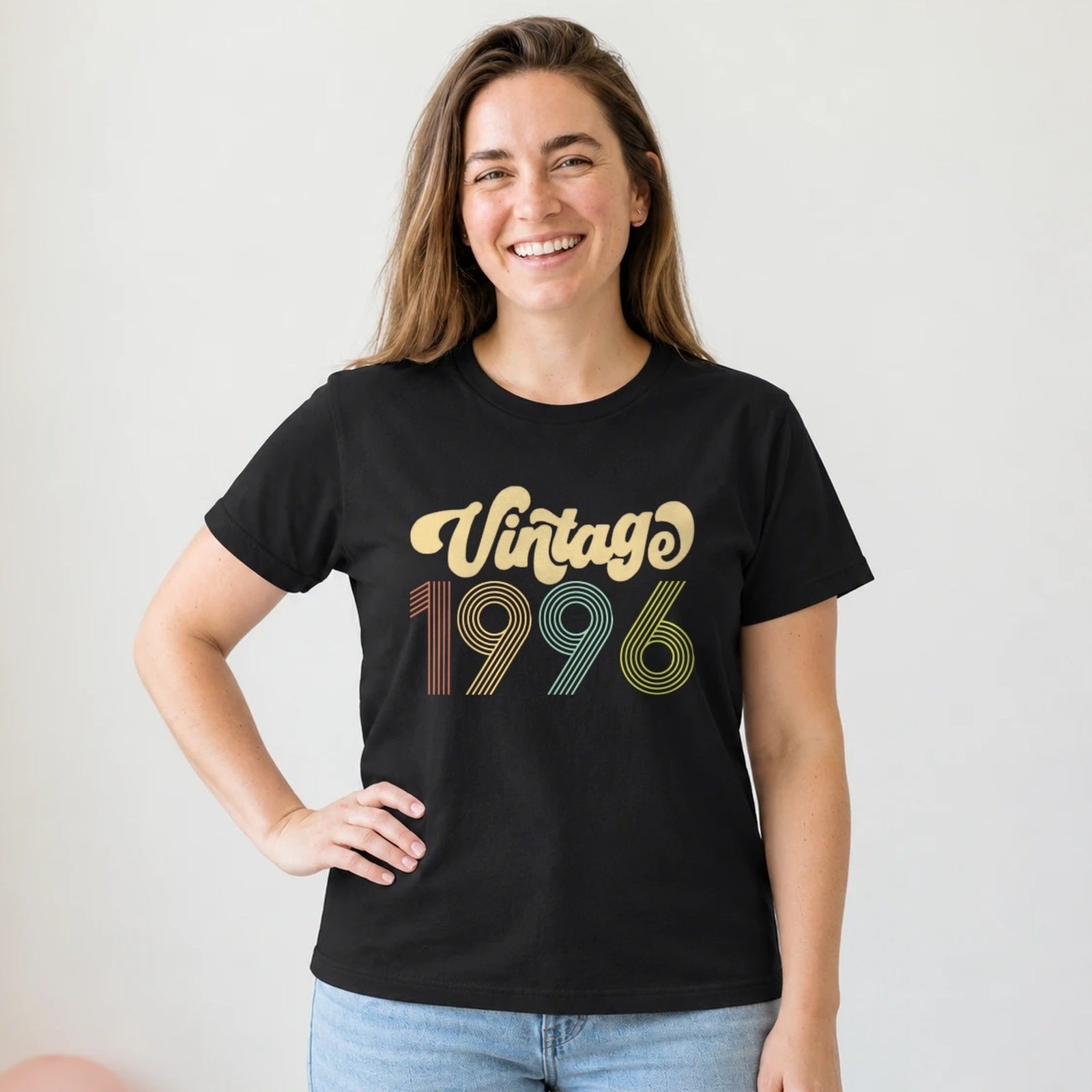 Vintage 1996 - Retro 30th Birthday T-Shirt for Women - Black Round Neck