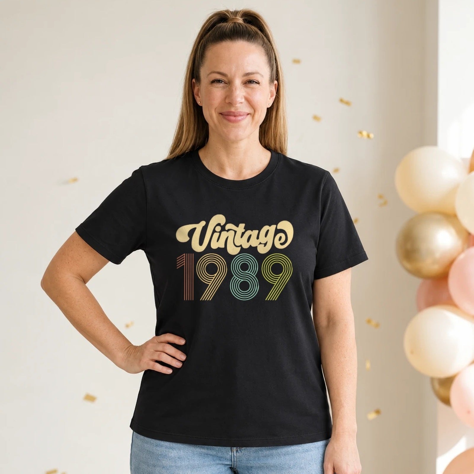 Vintage 1989 - Retro 37th Birthday T-Shirt for Women - Black Round Neck