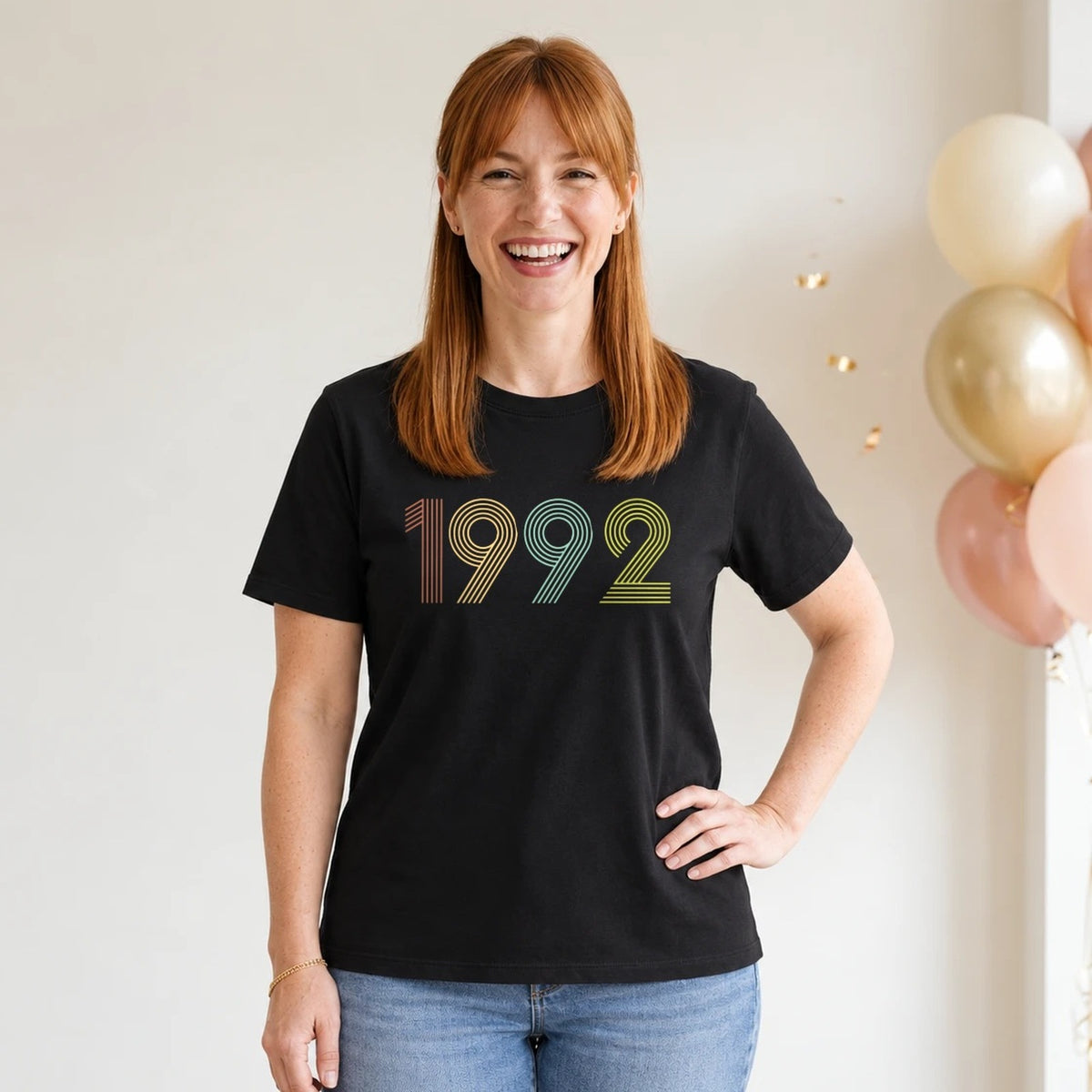 1992 Birth Year Shirt - Retro 34th Birthday T-Shirt for Women - Black Round Neck