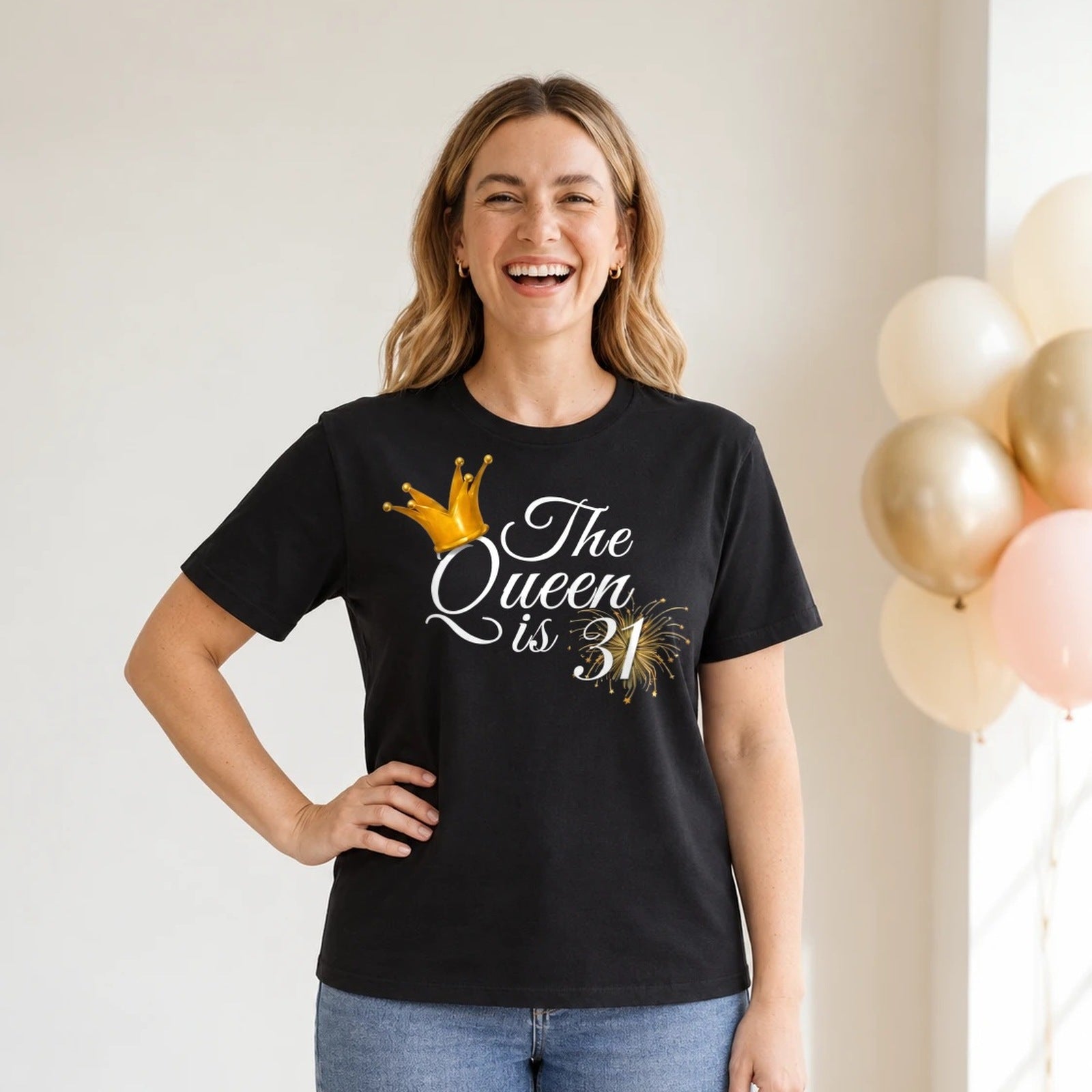 The Queen Is 31 - 31st Birthday Queen T-Shirt for Women - Black Round Neck