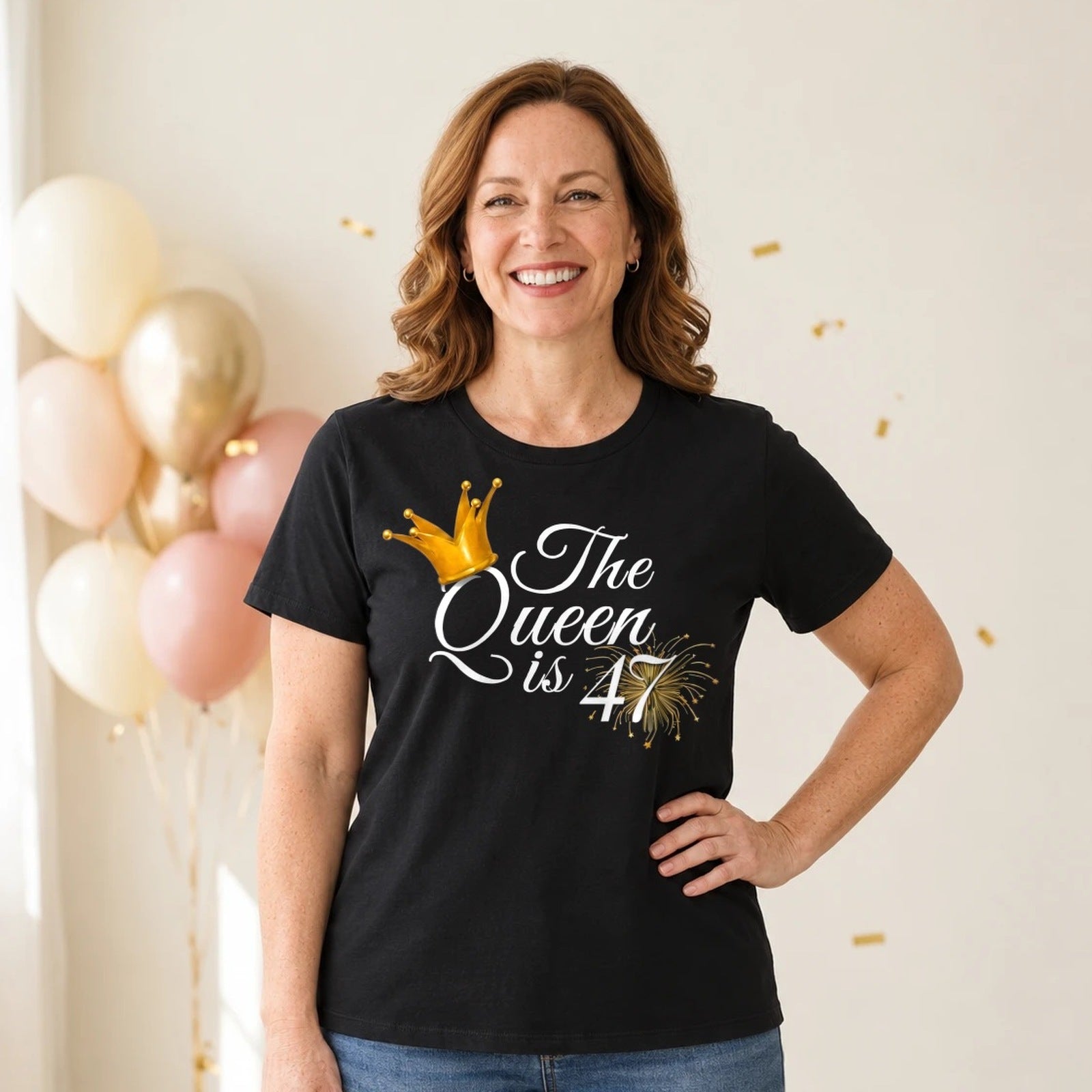 The Queen Is 47 - 47th Birthday Queen T-Shirt for Women - Black Round Neck
