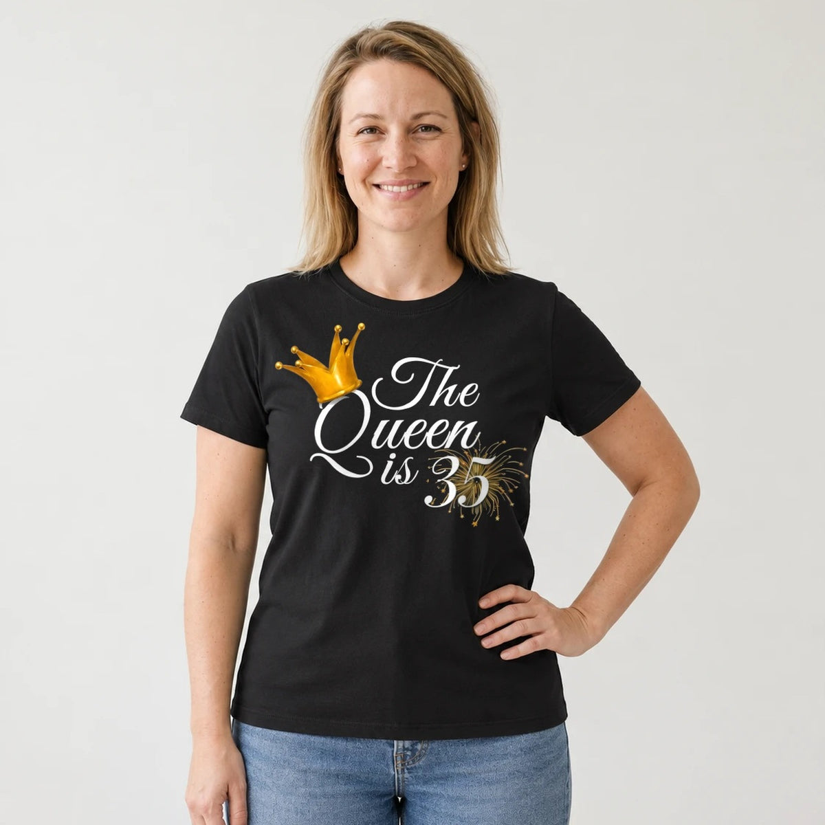 The Queen Is 35 - 35th Birthday Queen T-Shirt for Women - Black Round Neck