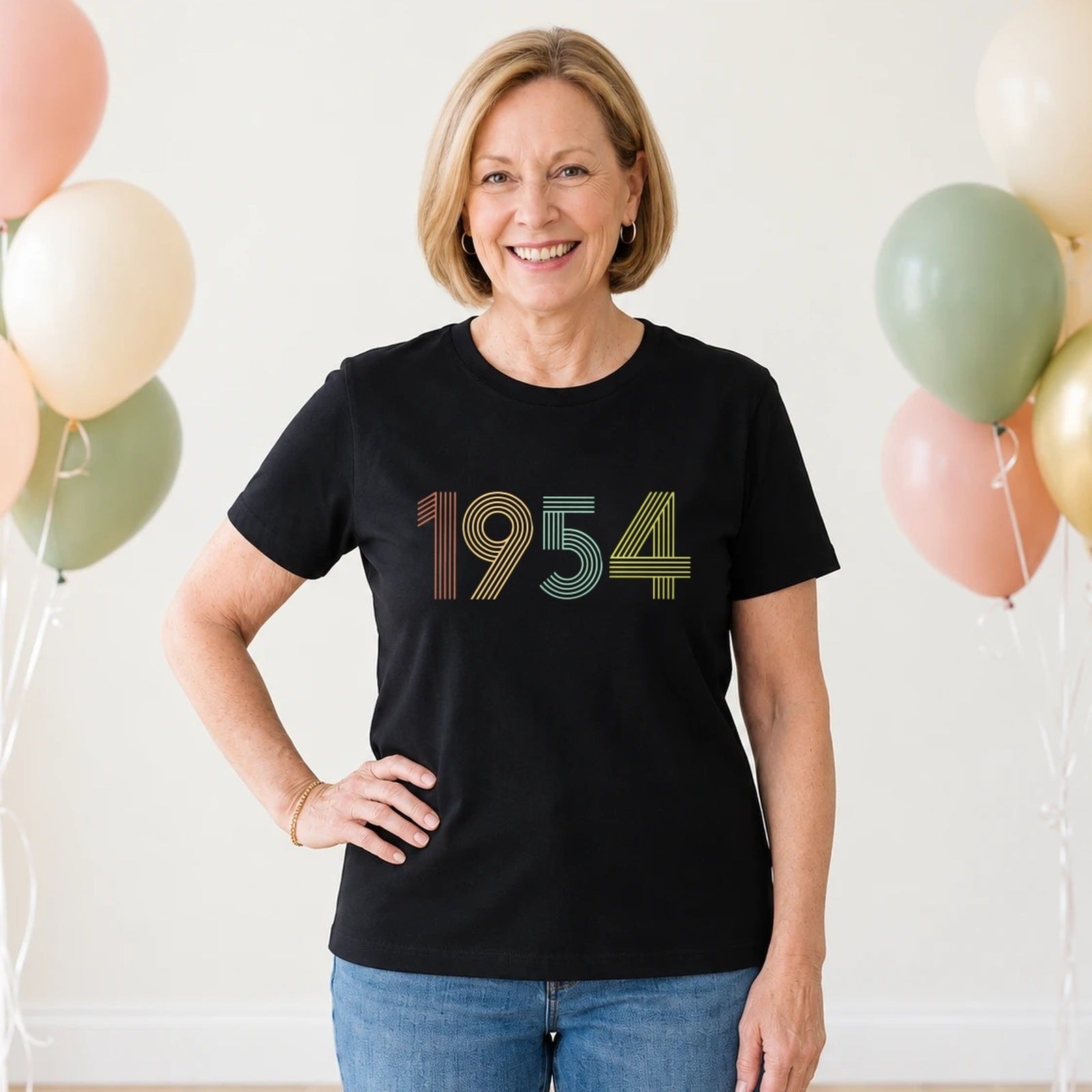 1954 Birth Year Shirt - Retro 72nd Birthday T-Shirt for Women - Black Round Neck