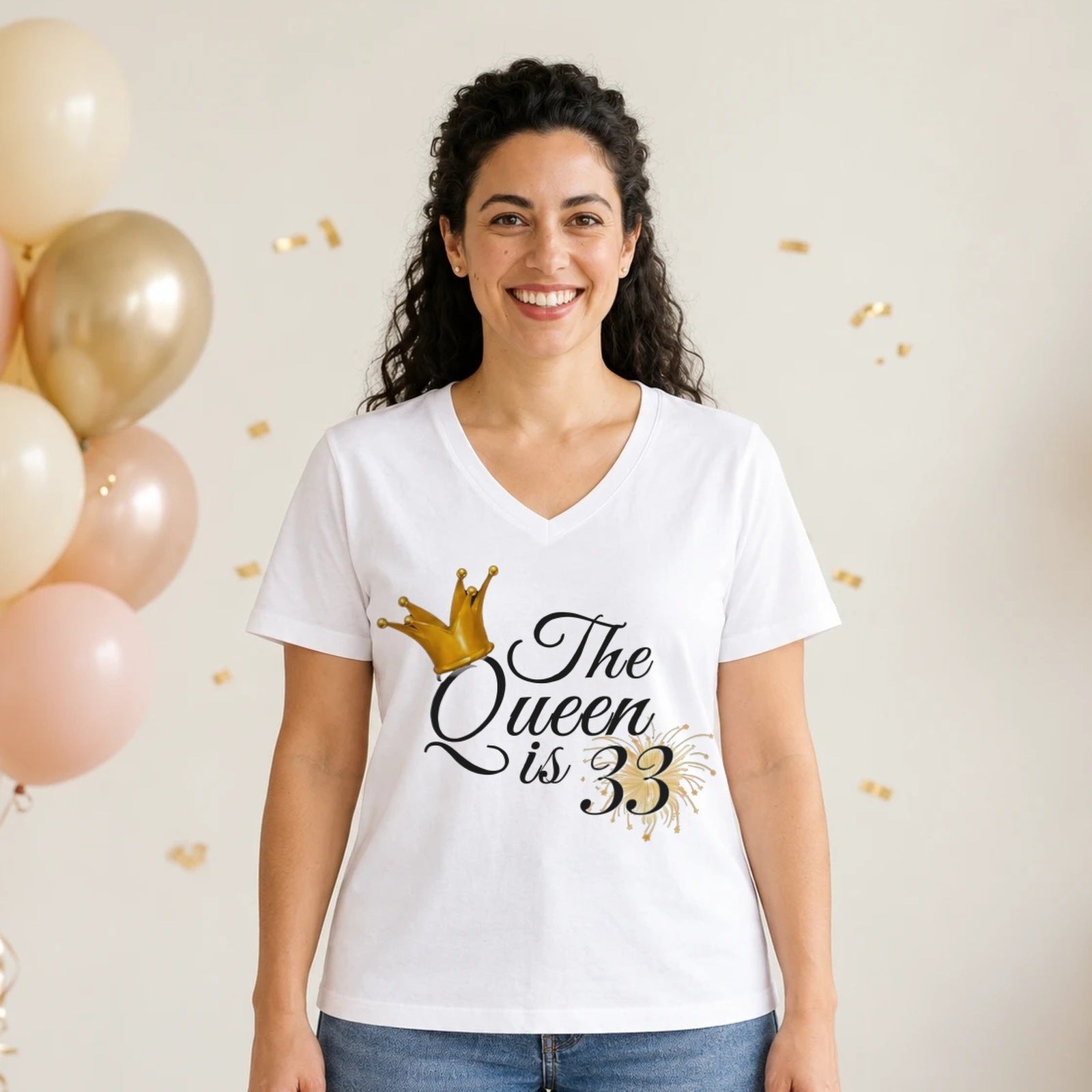 The Queen Is 33 - 33rd Birthday Queen T-Shirt for Women - White V-Neck