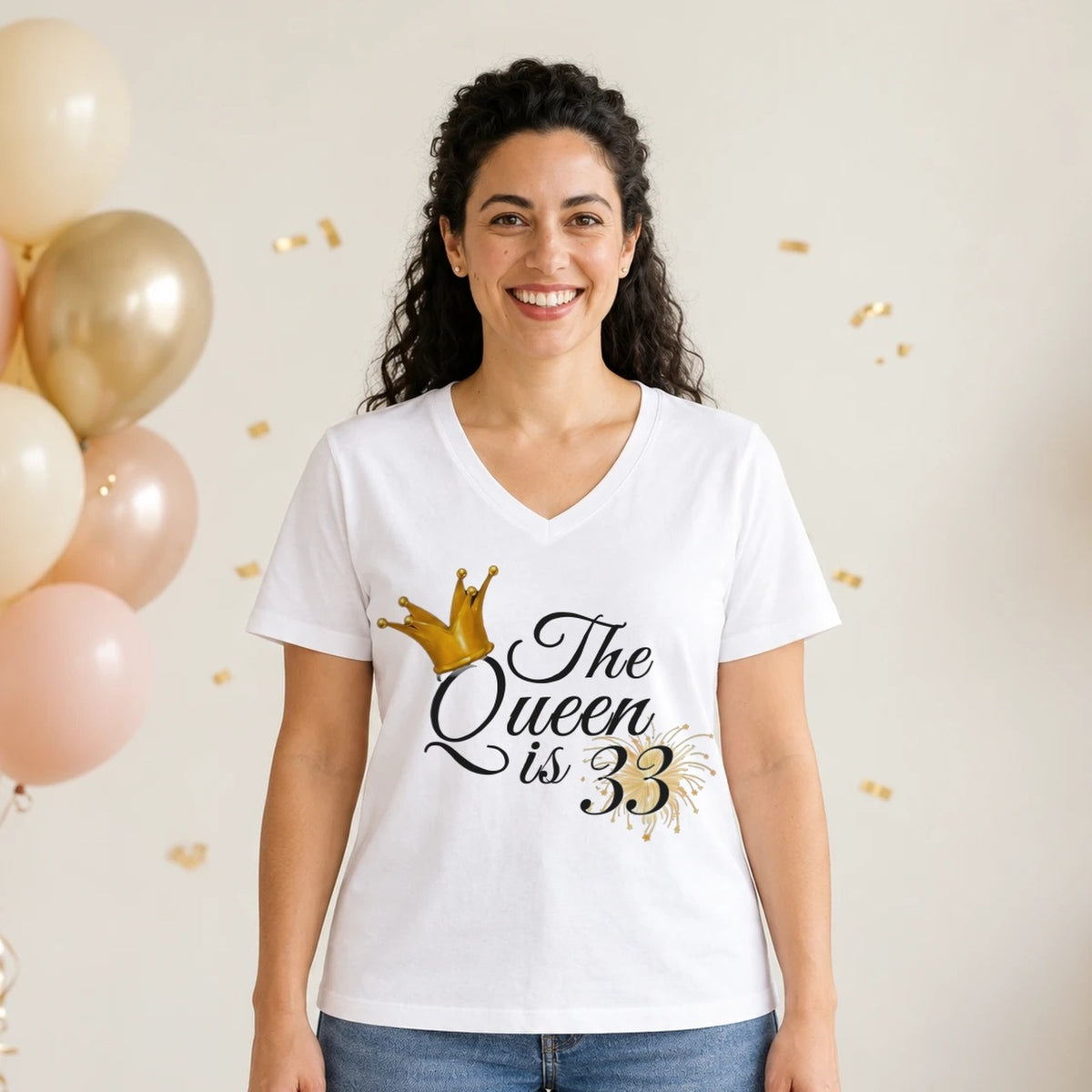The Queen Is 33 - 33rd Birthday Queen T-Shirt for Women - White V-Neck