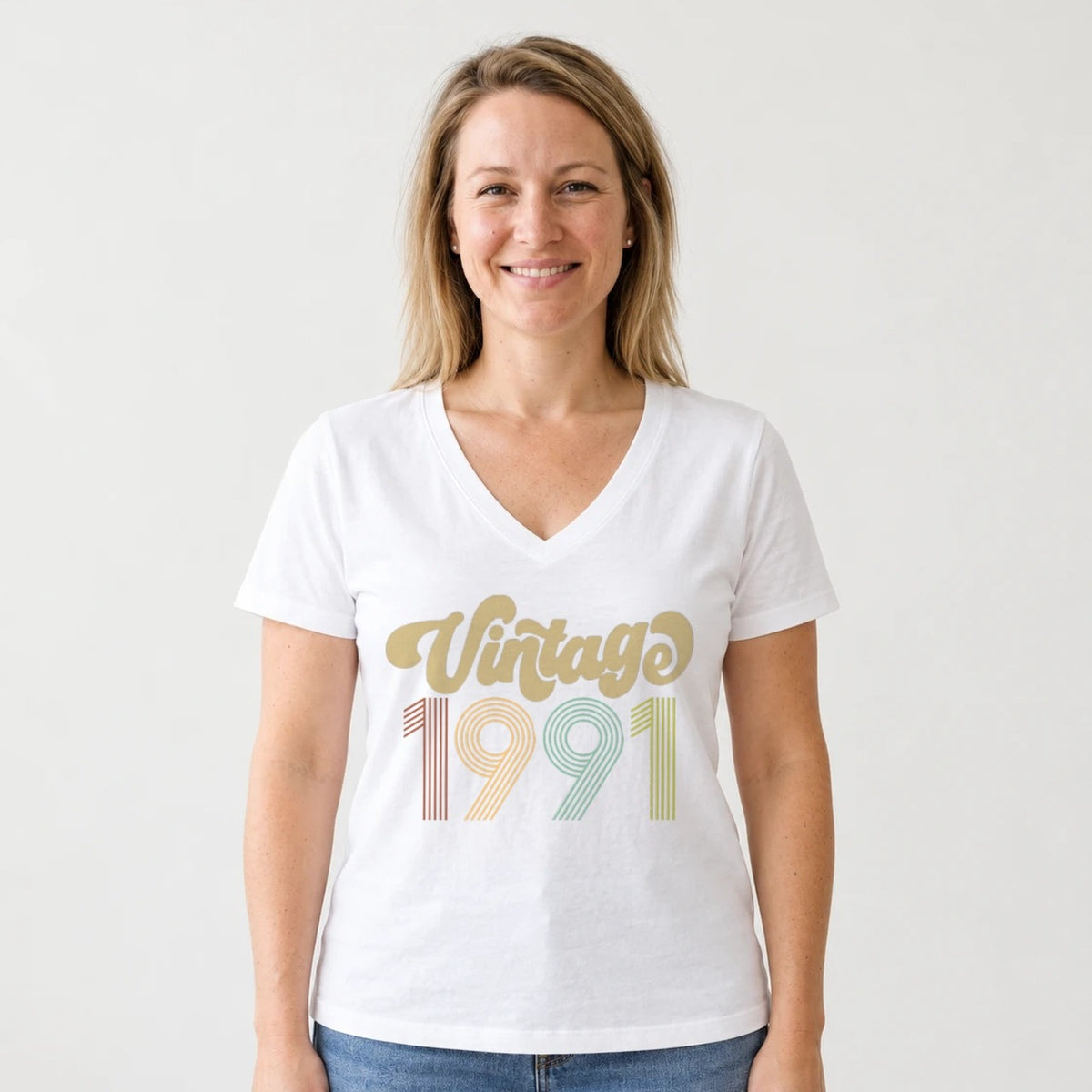 Vintage 1991 - Retro 35th Birthday T-Shirt for Women - White V-Neck