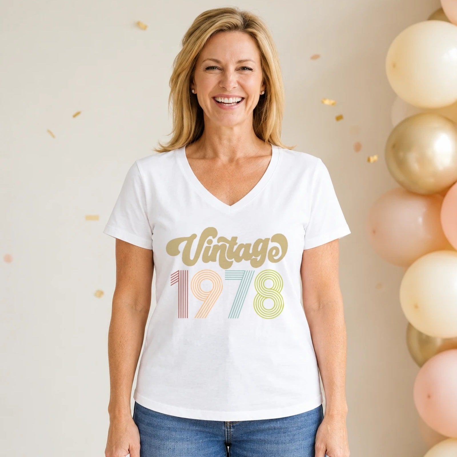 Vintage 1978 - Retro 48th Birthday T-Shirt for Women - White V-Neck