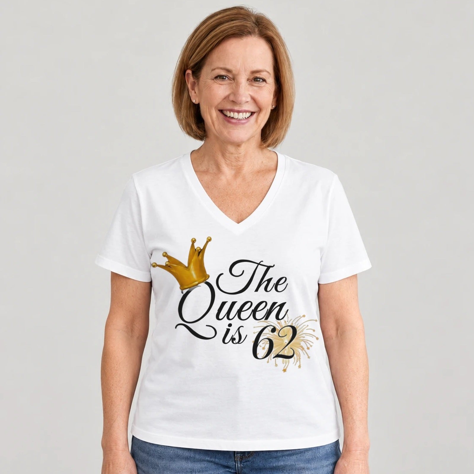 The Queen Is 62 - 62nd Birthday Queen T-Shirt for Women - White V-Neck
