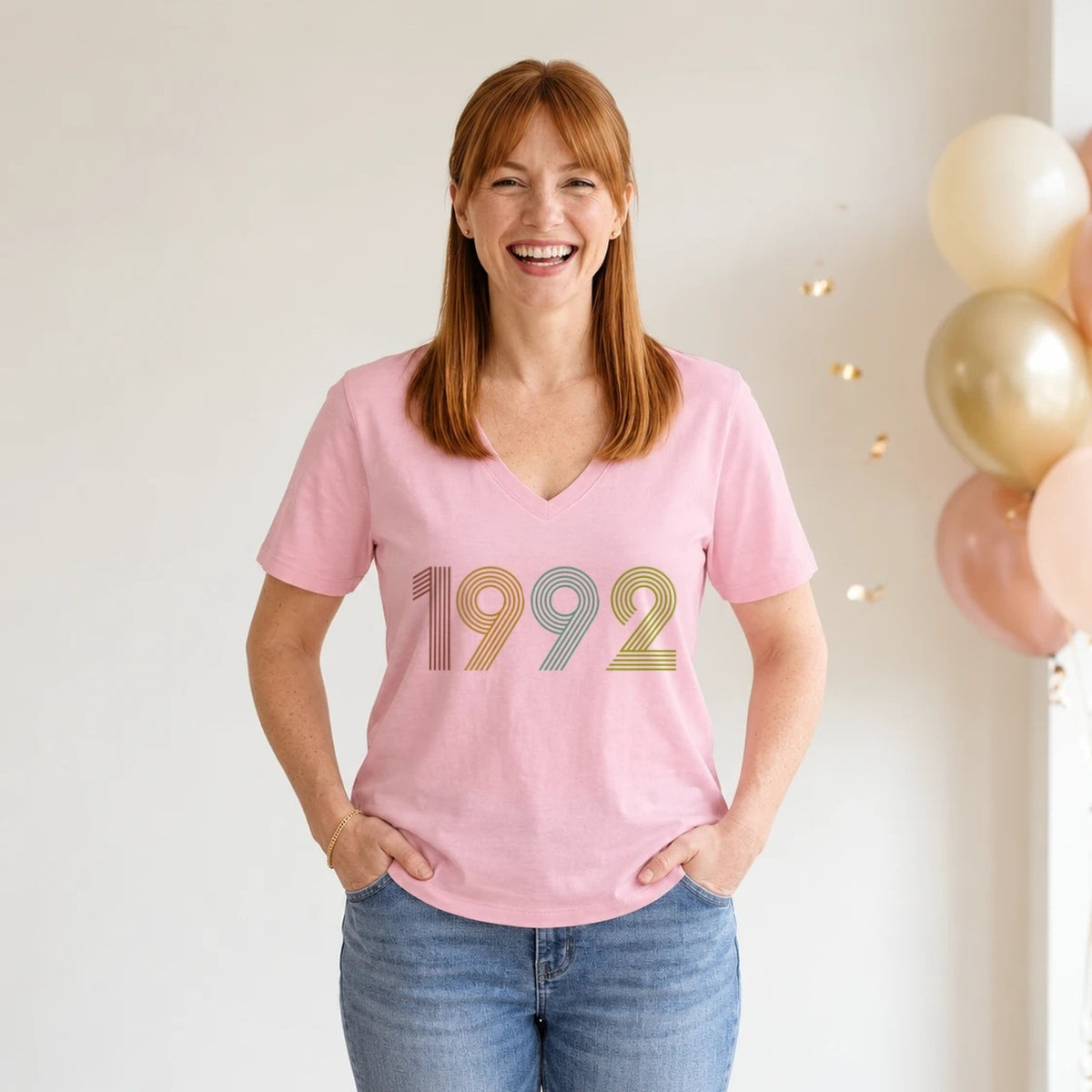 1992 Birth Year Shirt - Retro 34th Birthday T-Shirt for Women - Pink Round Neck