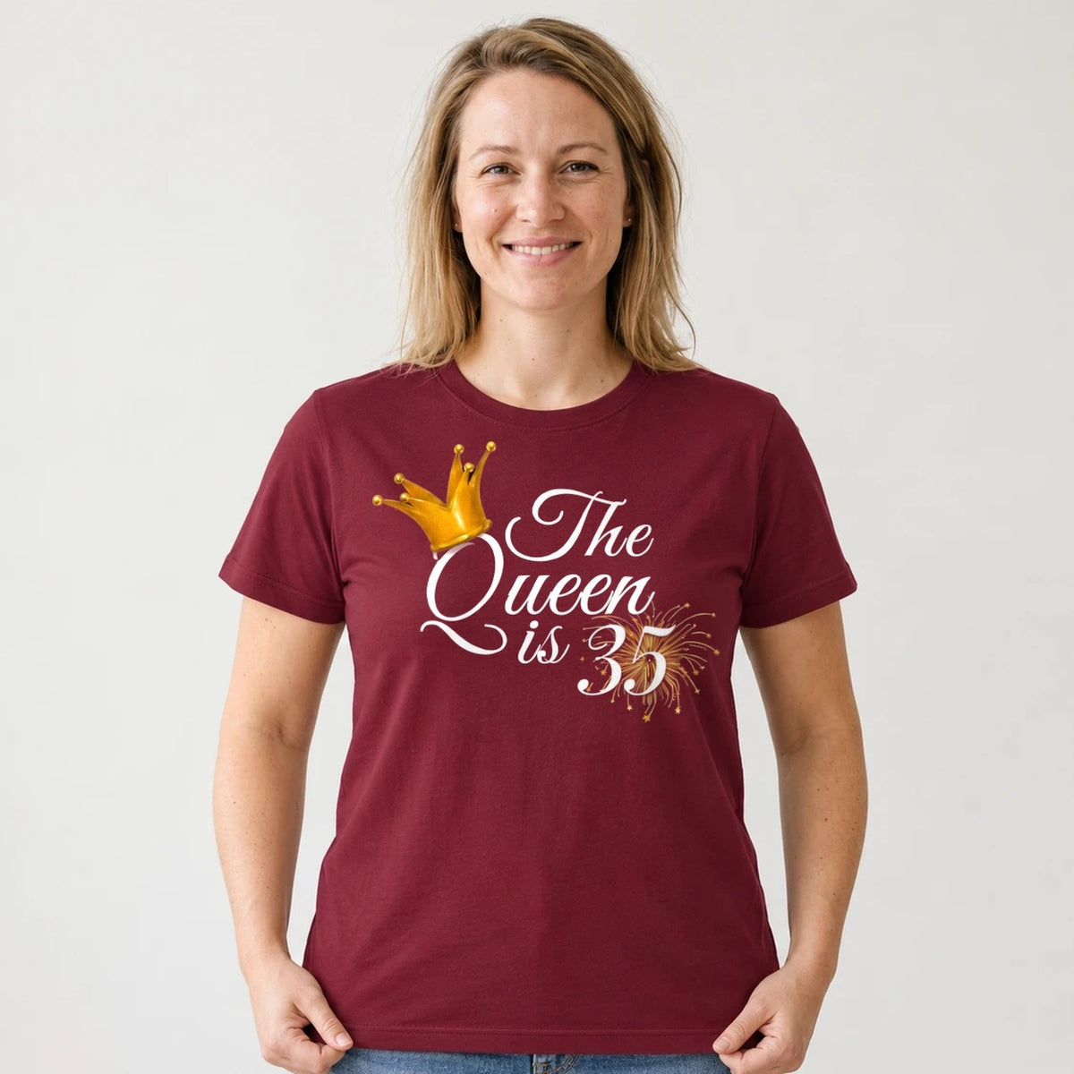 The Queen Is 35 - 35th Birthday Queen T-Shirt for Women - Burgundy Round Neck