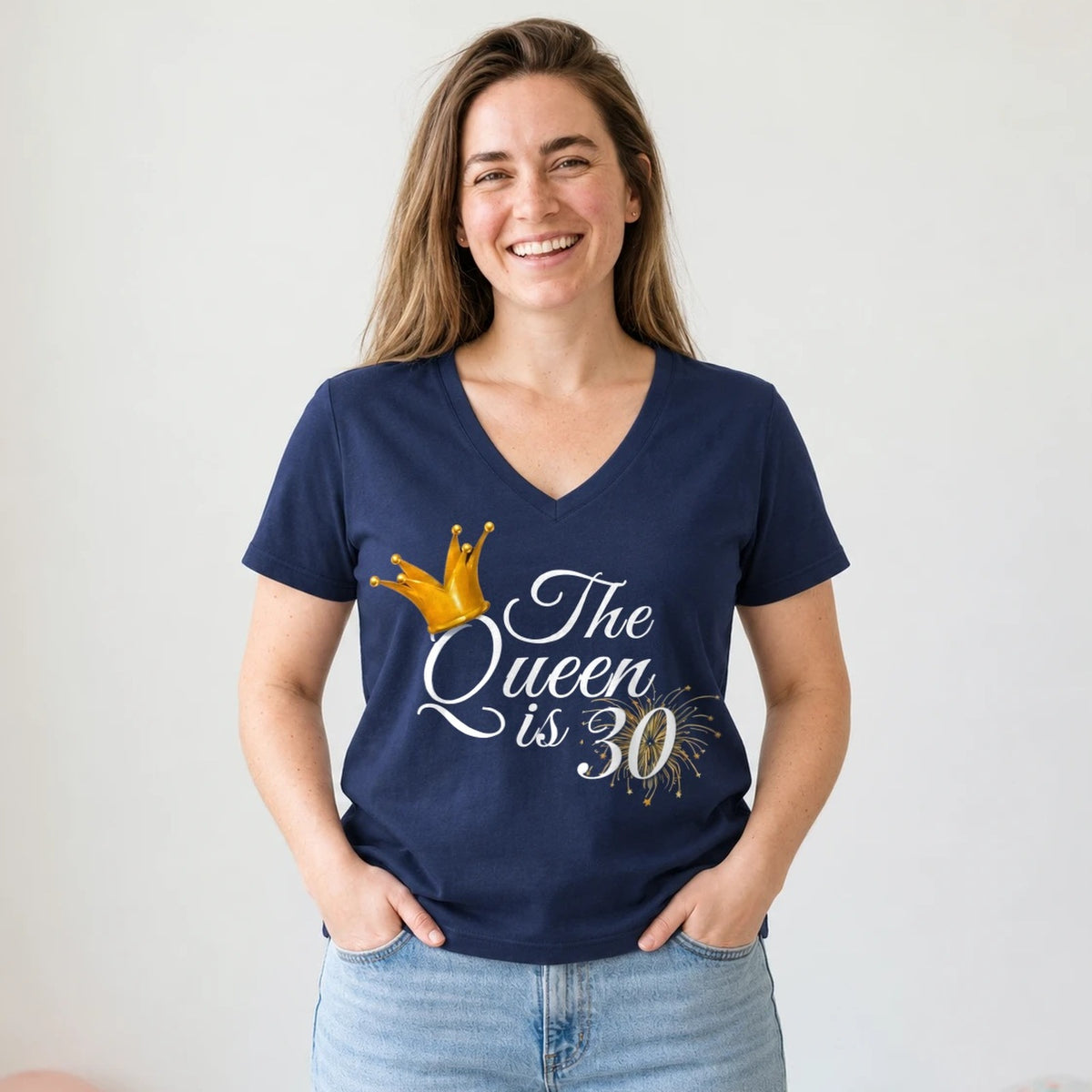 The Queen Is 30 - 30th Birthday Queen T-Shirt for Women - Navy Blue V-Neck