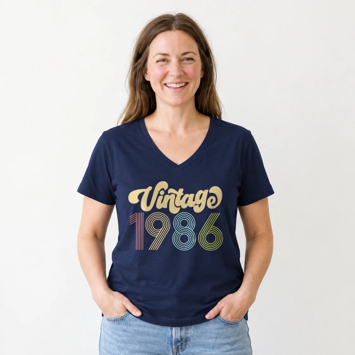 Vintage 1986 - Retro 40th Birthday T-Shirt for Women - Navy Blue V-Neck