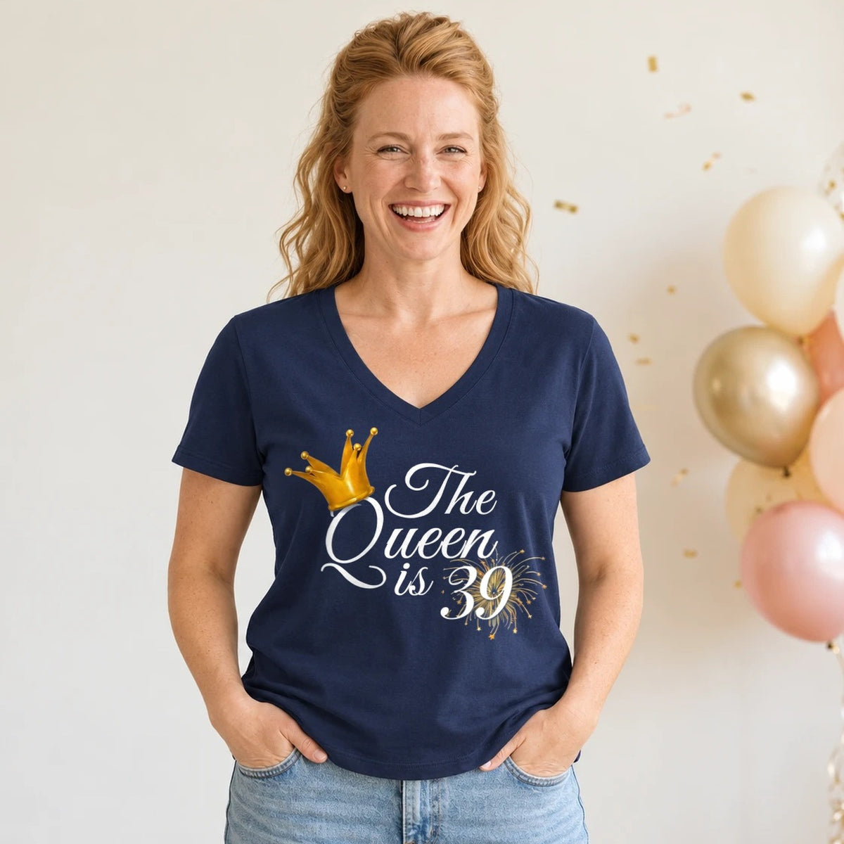 The Queen Is 39 - 39th Birthday Queen T-Shirt for Women - Navy Blue V-Neck