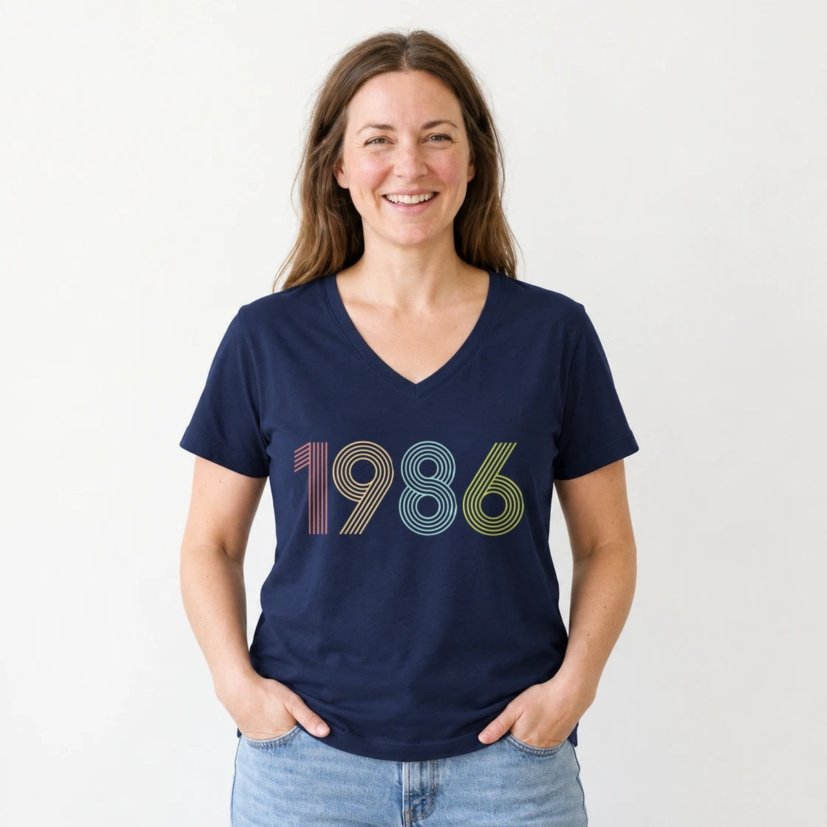 1986 Birth Year Shirt - Retro 40th Birthday T-Shirt for Women - Navy Blue V-Neck