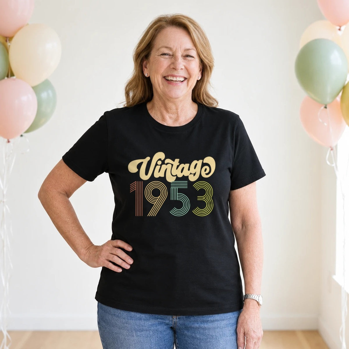 Vintage 1953 - Retro 73rd Birthday T-Shirt for Women - Black Round Neck