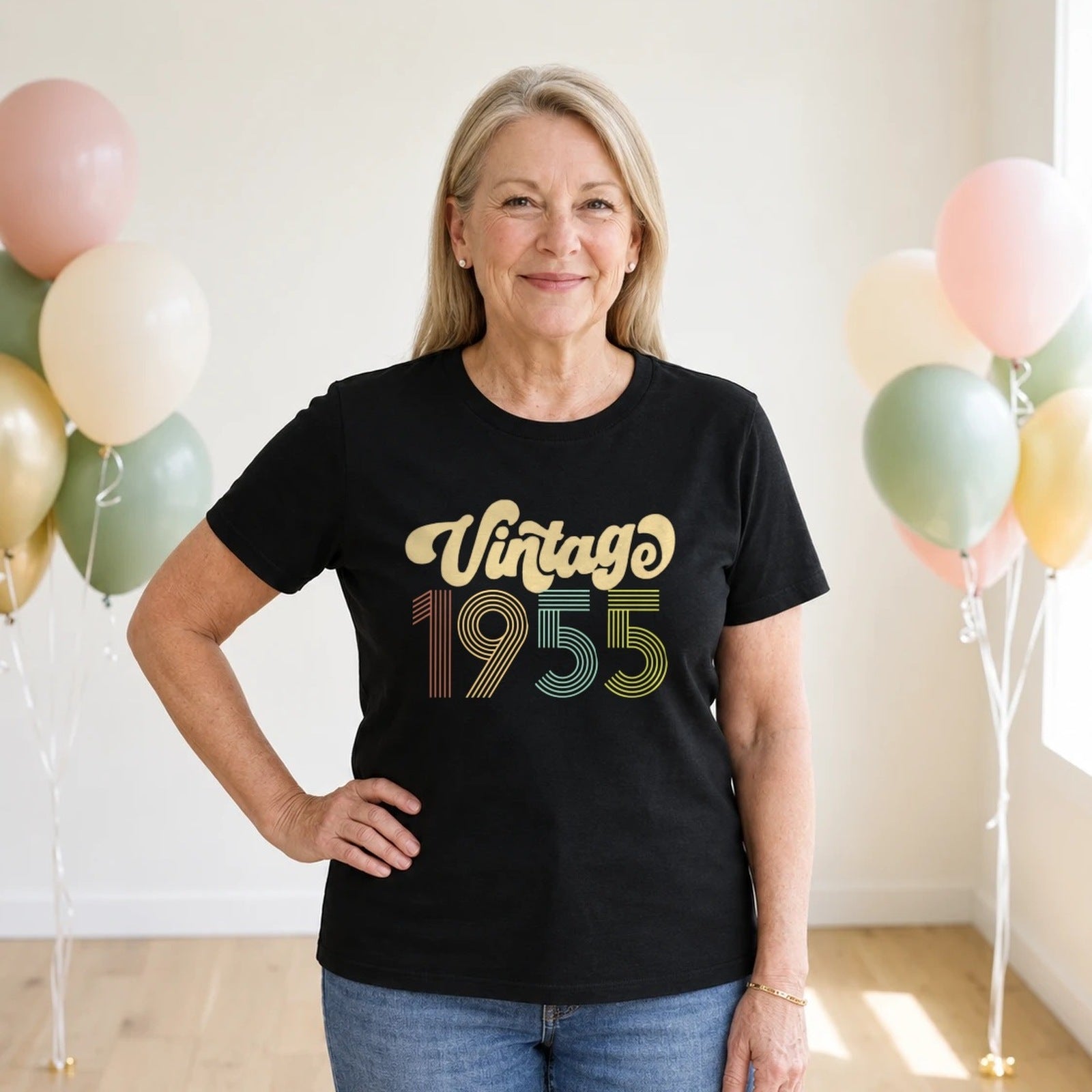 Vintage 1955 - Retro 71st Birthday T-Shirt for Women - Black Round Neck